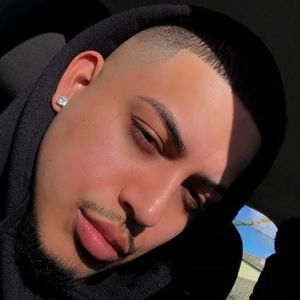 Meet your Posher, Andres